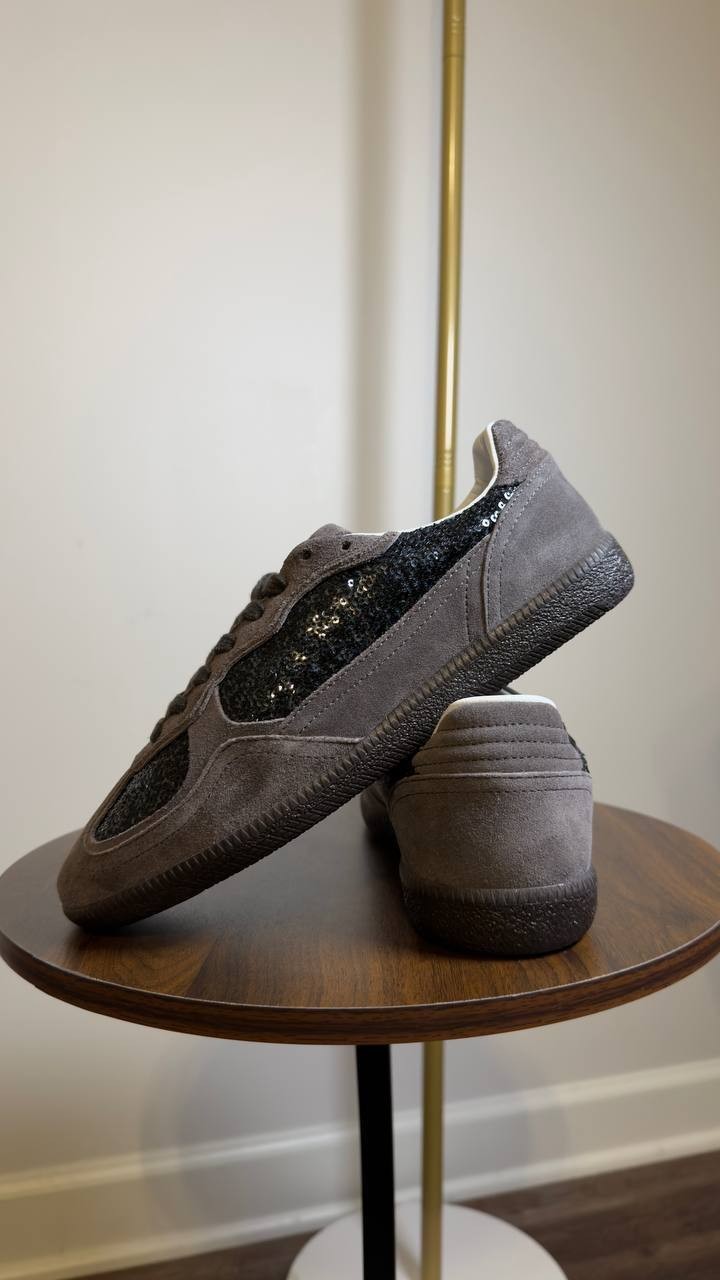 Alohas  Low  Top  Sneakers  Dark  Grey  9  New  $195