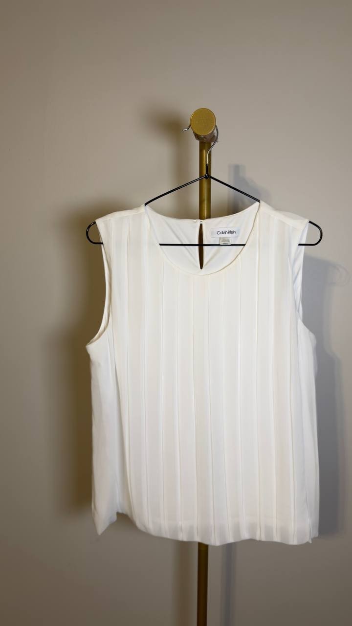 Calvin Klein Women’s Sleeveless Pleated Blouse White M NWOT $69 