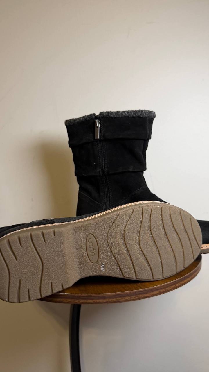 Earth Black Suede Flat Booties 10M New in Box MSRP $189