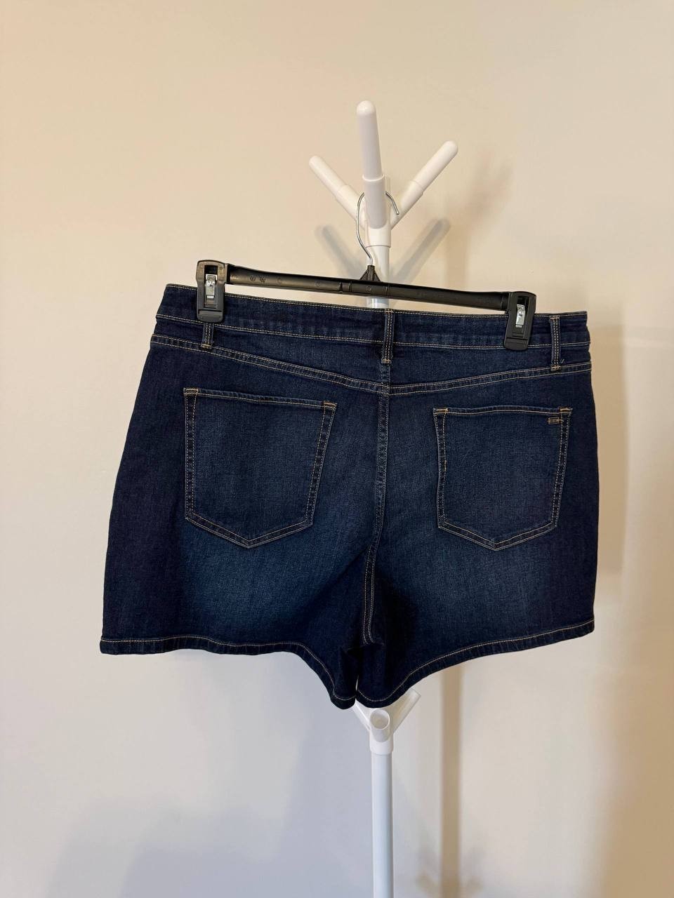 Tommy Hilfiger Side-Button Denim Shorts – Size 16 – NWT – $54.50