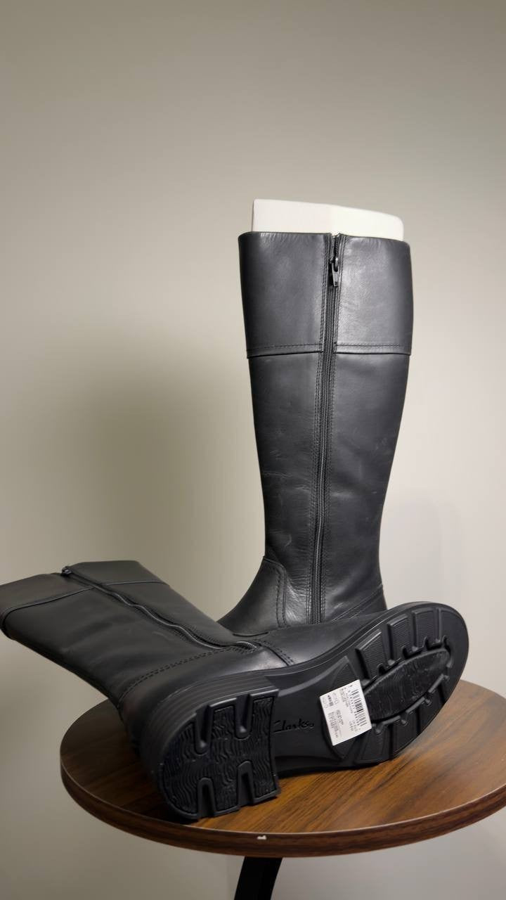 Clarks  Adalynn  Hope  Boots  Black  Leather  6M  New  With  Box  $199