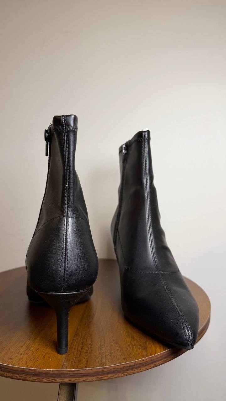Wild Pair Mannon Heeled Booties Black Pointed Toe Women’s 8M NWB $69.90
