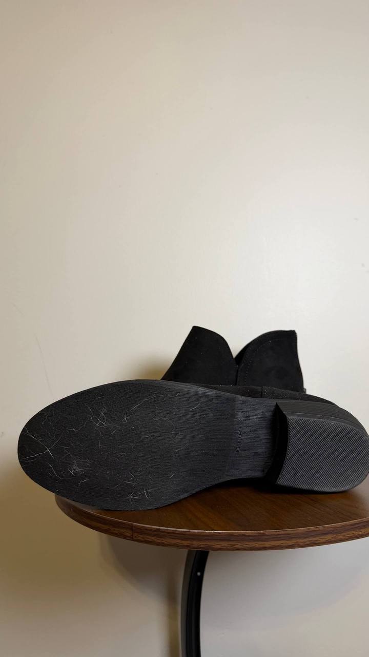 Journee Collection Black Faux Suede Ankle Booties 9M NIB MSRP $108