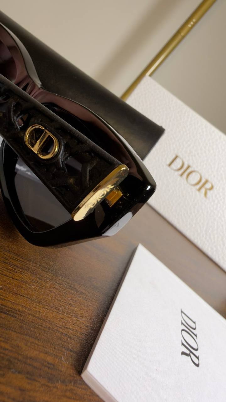 Dior  VeryDior  S2I  Butterfly  Sunglasses  Black  OS  NWT  $560