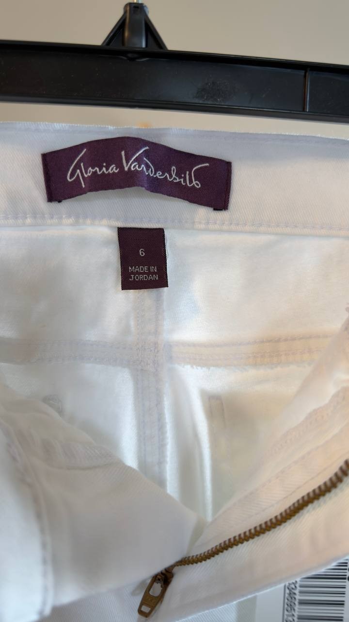 Gloria Vanderbilt Amanda Classic Straight Jeans Vintage White 6 NWT $52