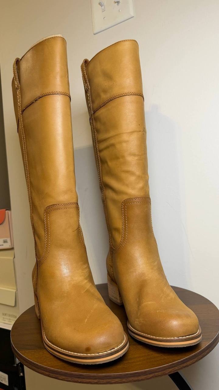 Lucky Brand Hybiscus Boots 10M Cream Leather Knee‑High Riding NIB msrp$229