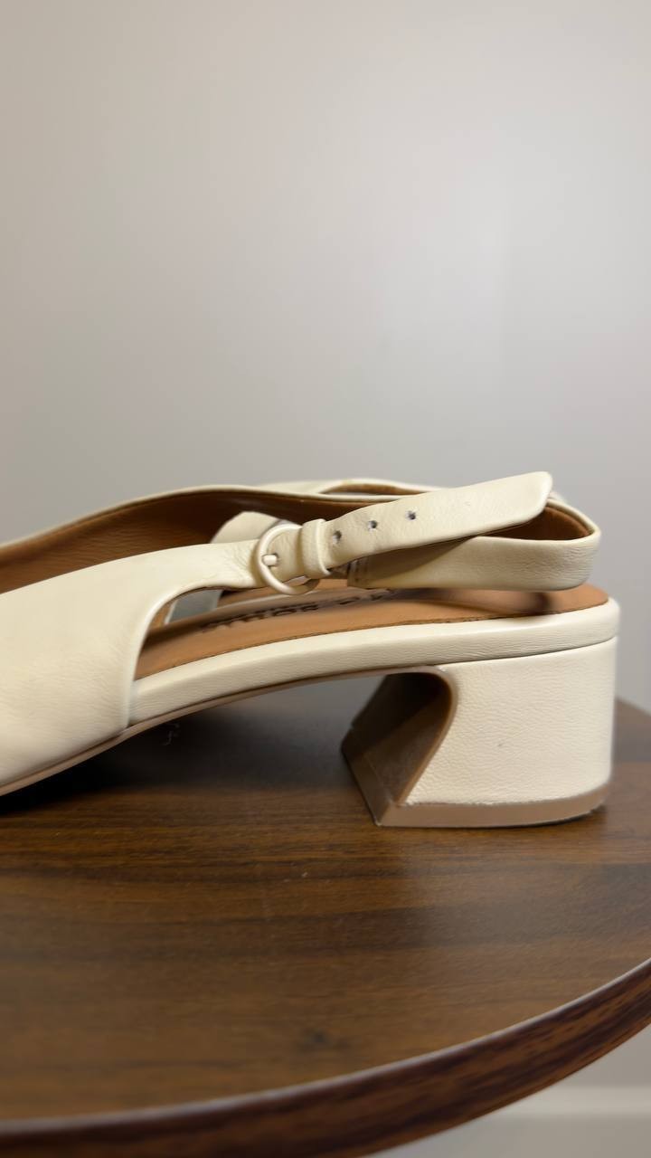 Gentle Souls Kenneth Cole Slingback Pumps Stone 8.5 M Pre-Owned $189.00