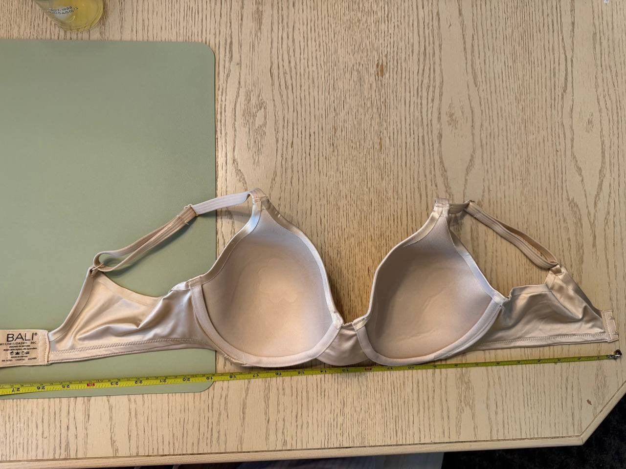 Bali Women’s Satin Tracings Minimizer Bra 36C Beige Nude Comfort Revolution