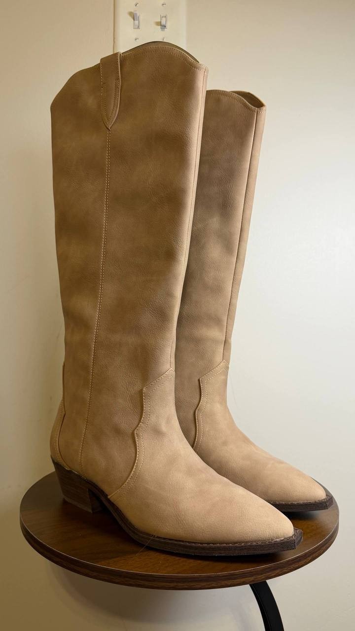 Dolce Vita Kit Boots 10 Dune Man‑Made Knee‑High Cowboy Pointed Toe NIB msrp$99