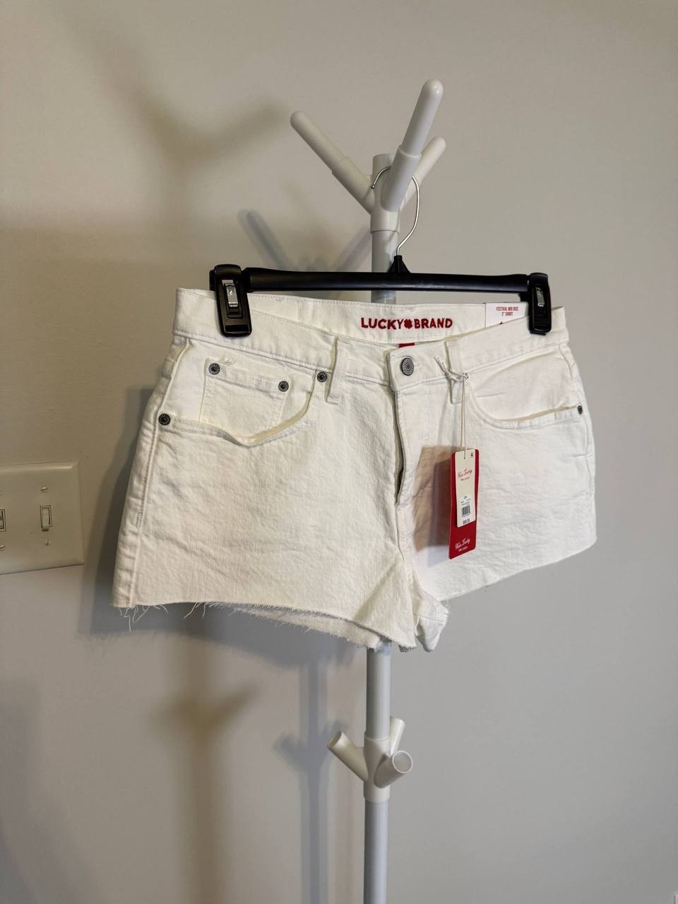 Lucky Brand Mid‑Rise Festival Denim Shorts – Size 8/29 – NWT – $69.50