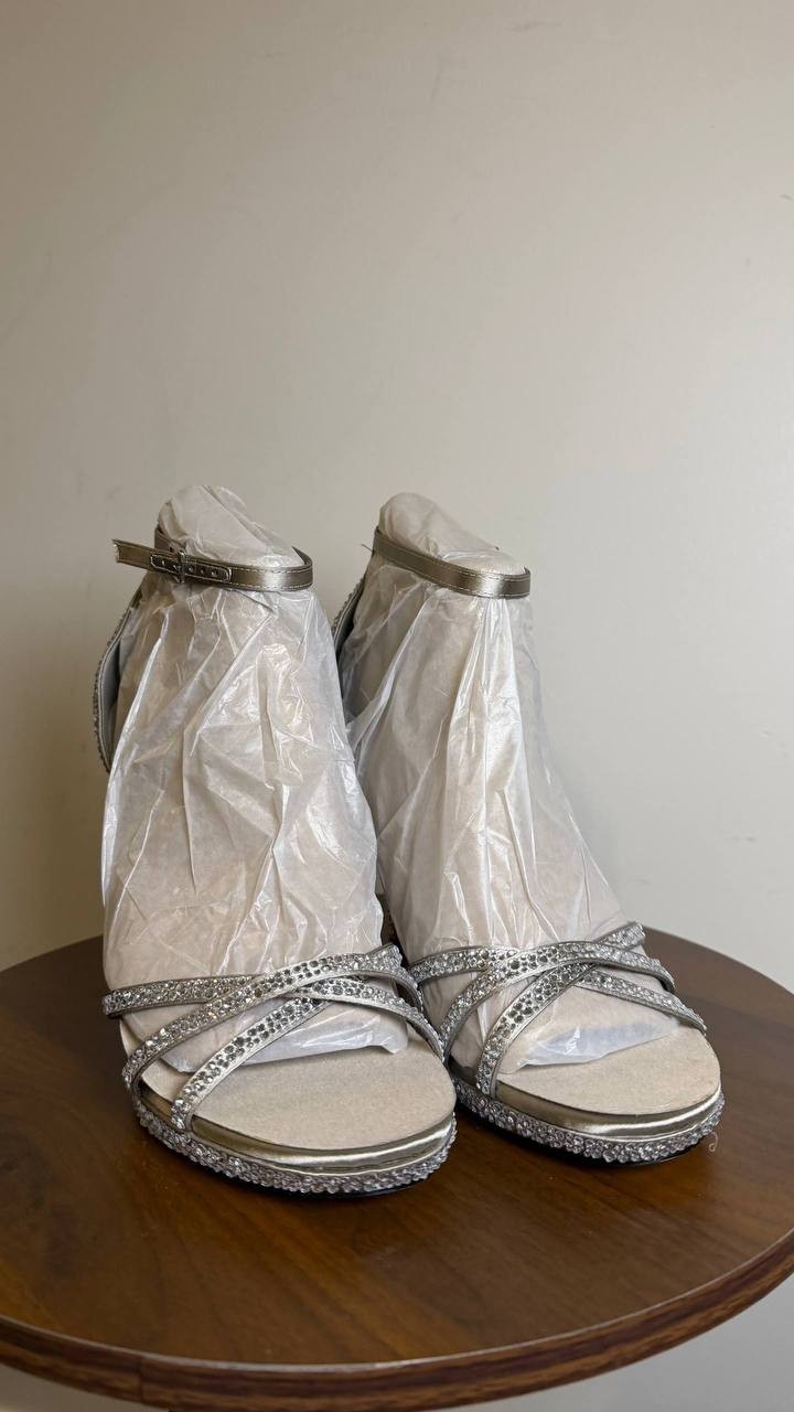 Nine West Silver Textile Dress Sandals Size 9.5M New in Box $119