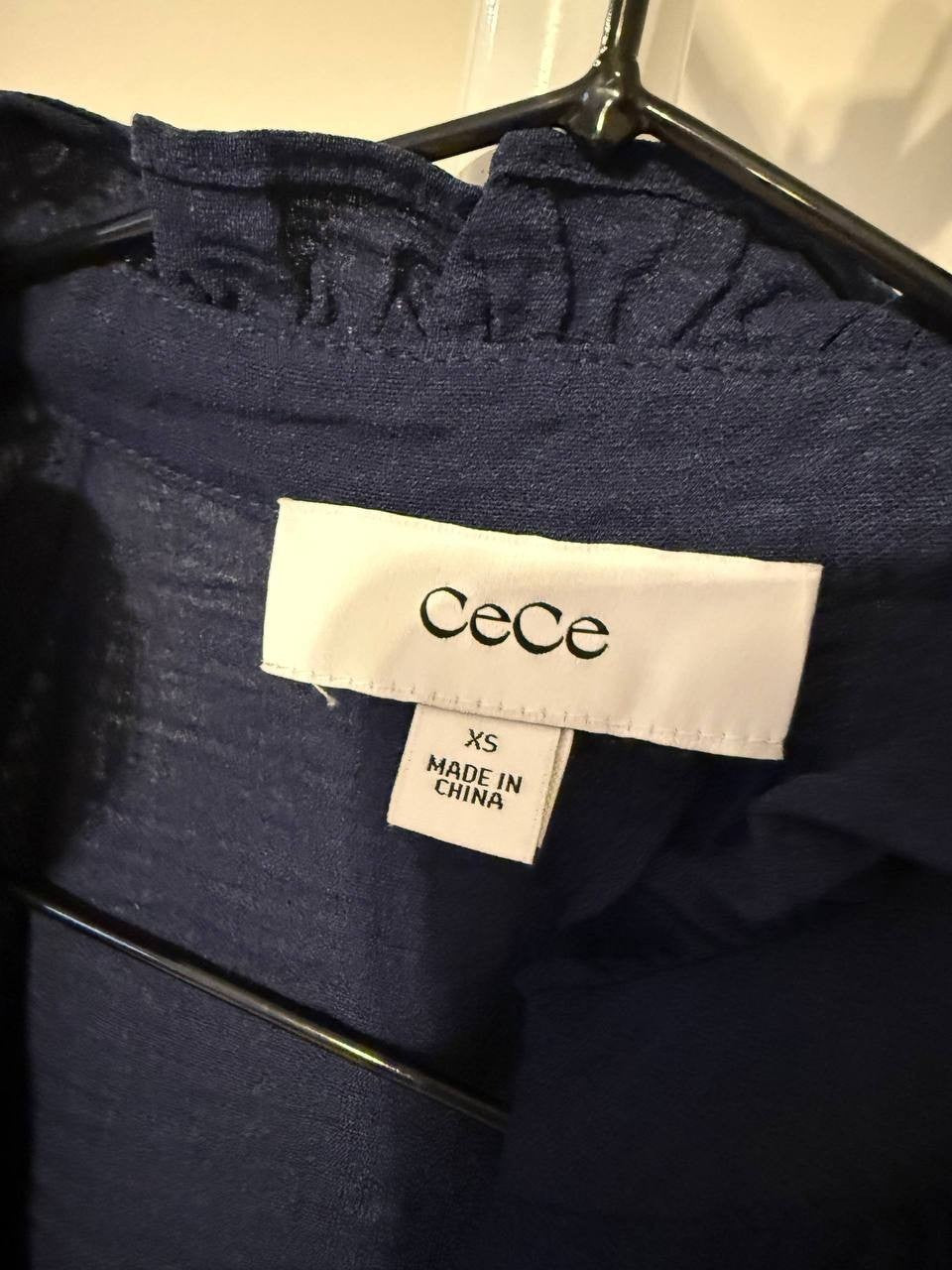 CeCe Short‑Sleeve Ruffle‑Neck Raglan Split‑Neck Blouse – Navy–Size XS –NWT –$69
