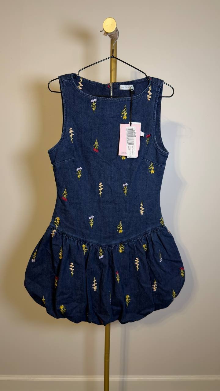 Avec Les Filles Embroidered Bubble Hem Denim Dress Monarch Botanical 8 NWT $138