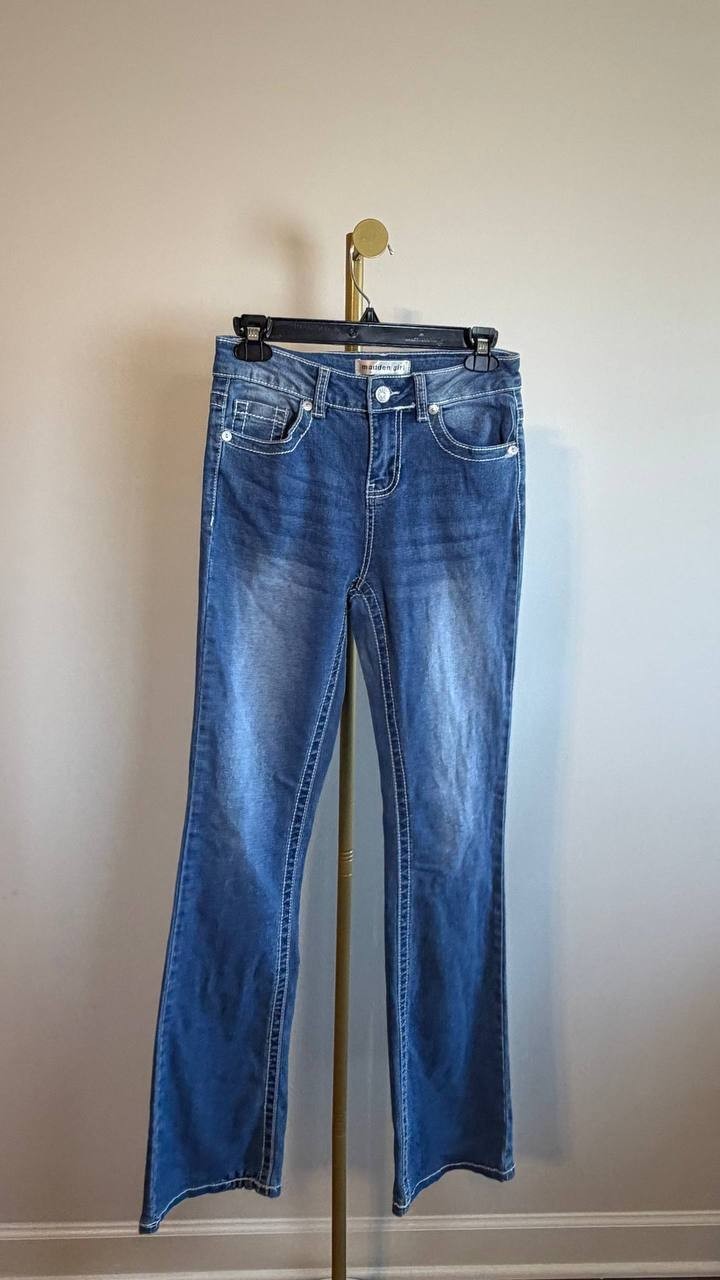 Madden Girl Women’s Blue Denim Jeans Size 3 NWOT  $46