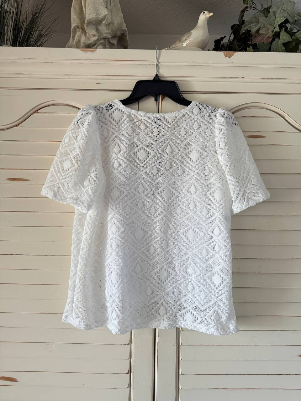 Anne Klein Lace T-Shirt White Size S NWT Floral Lace Overlay Lightweight