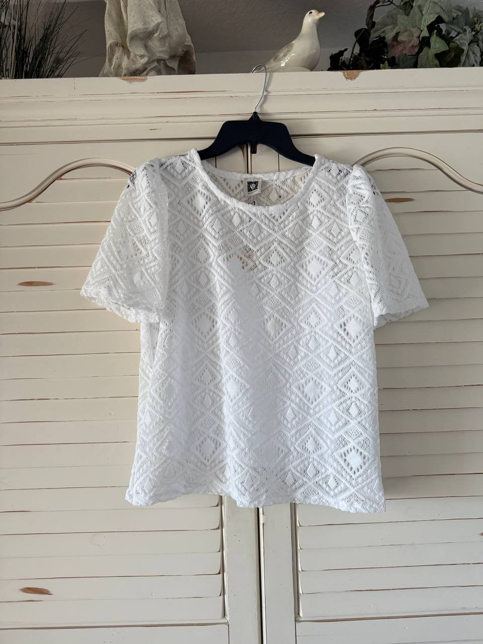 Anne Klein Lace T-Shirt White Size S NWT Floral Lace Overlay Lightweight