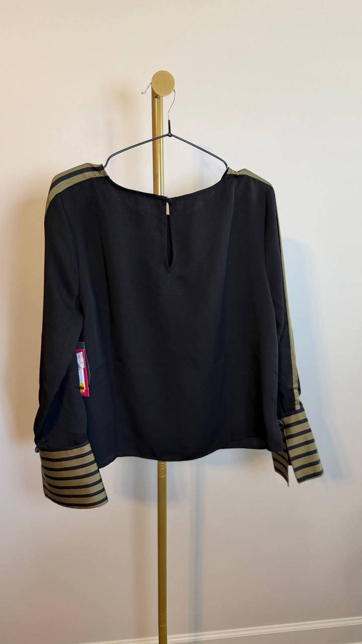 Vince Camuto Stripe Accent Boat Neck Top Black Long Sleeve Cuffs Size S NWT $89