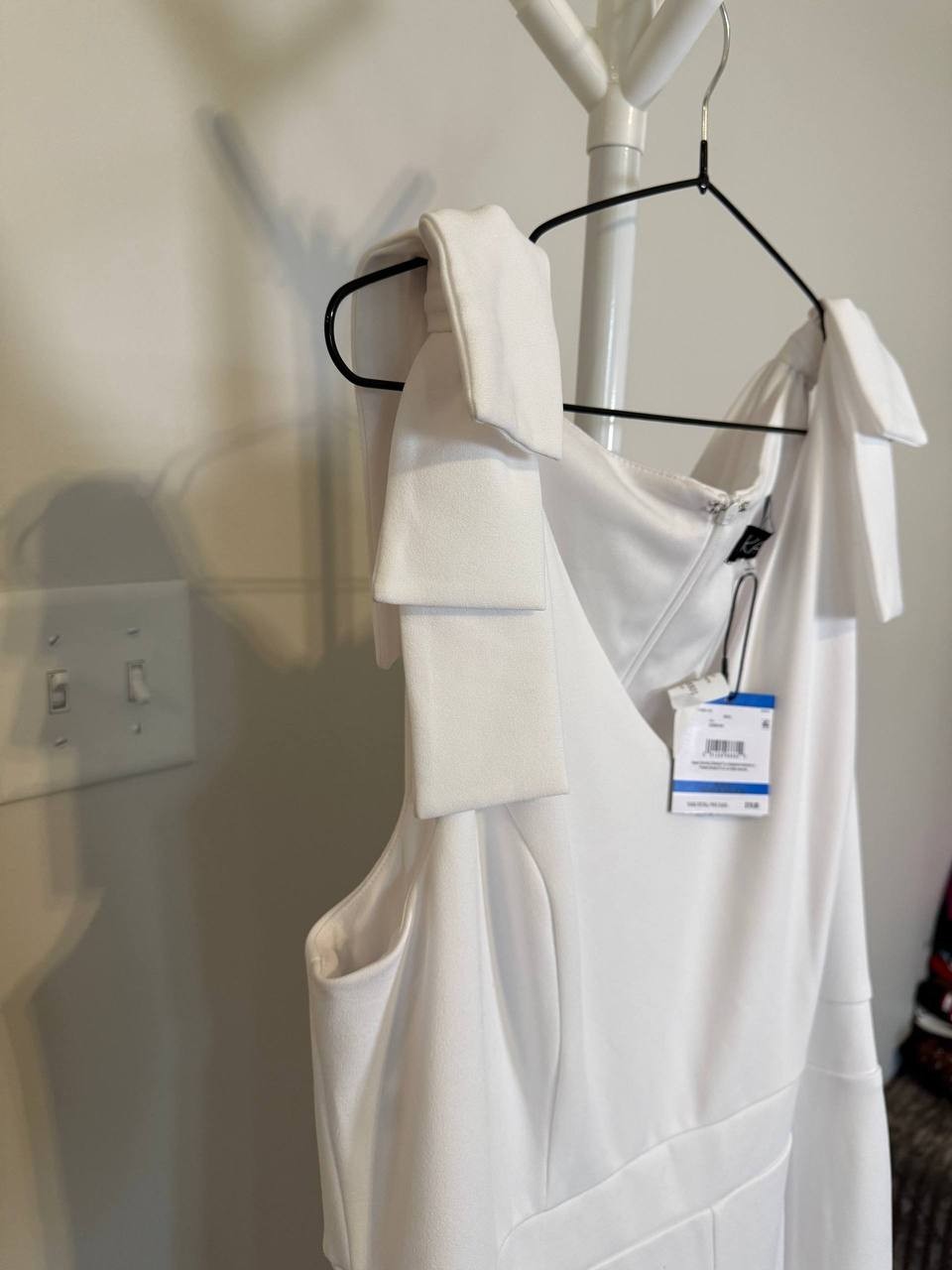 Kasper V‑Neck Bow‑Strap Jumpsuit – Size XL – NWT – $119