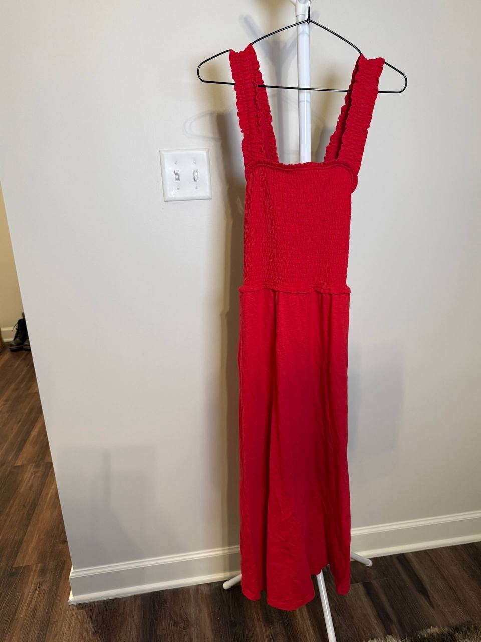 Tommy Hilfiger Smocked Midi Dress- Red – Size M – NWOT – €83.24