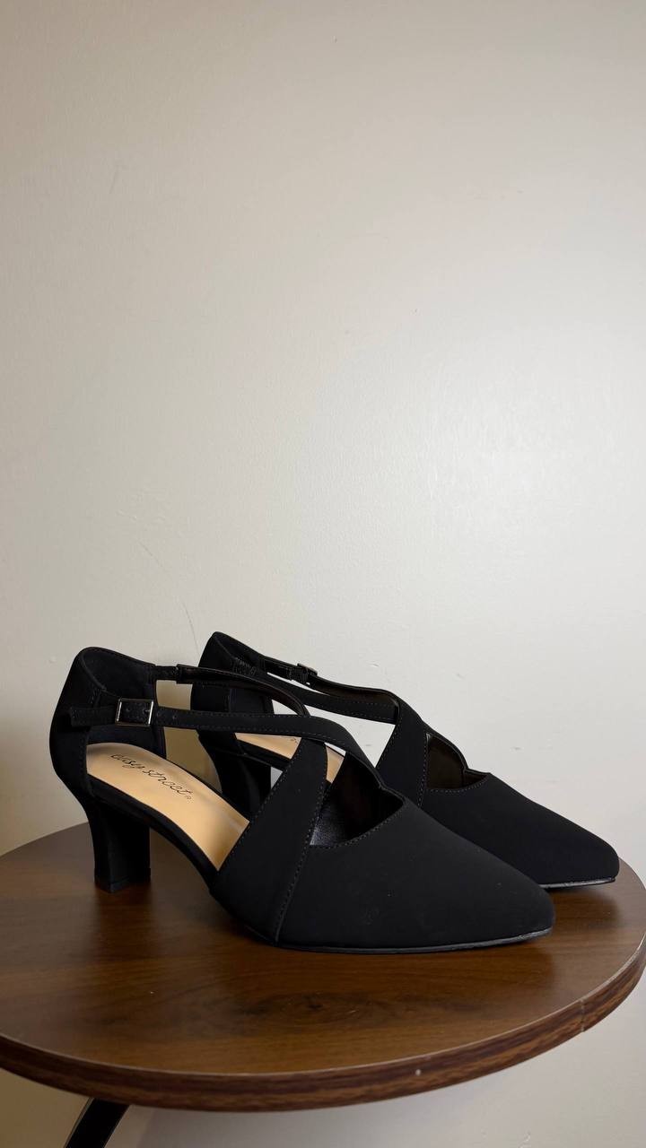Easy Street Black Strap Front Pumps 6.5W NIB MSRP $69.99