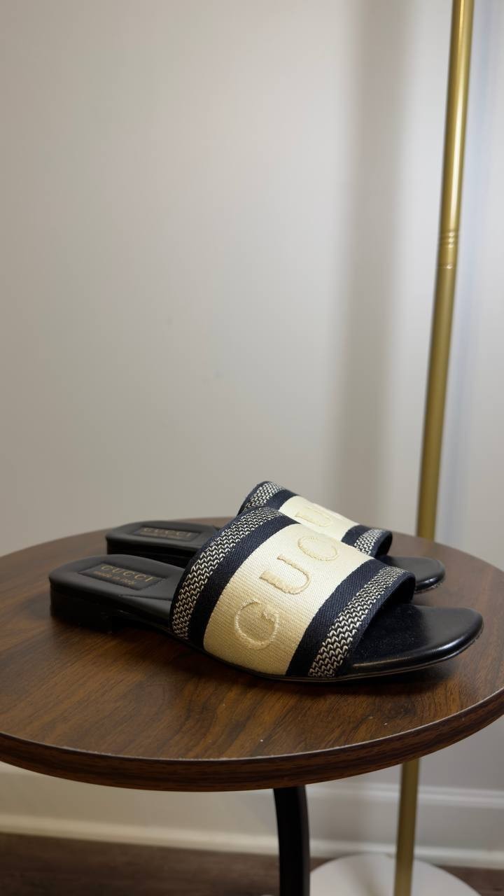 Gucci  Slide  Sandals  White/Black  35  Pre‑owned 