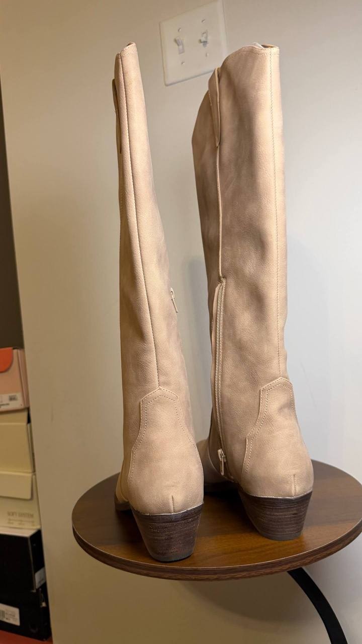 Dolce Vita Kit Boots 10 Dune Man‑Made Knee‑High Cowboy Pointed Toe NIB msrp$99
