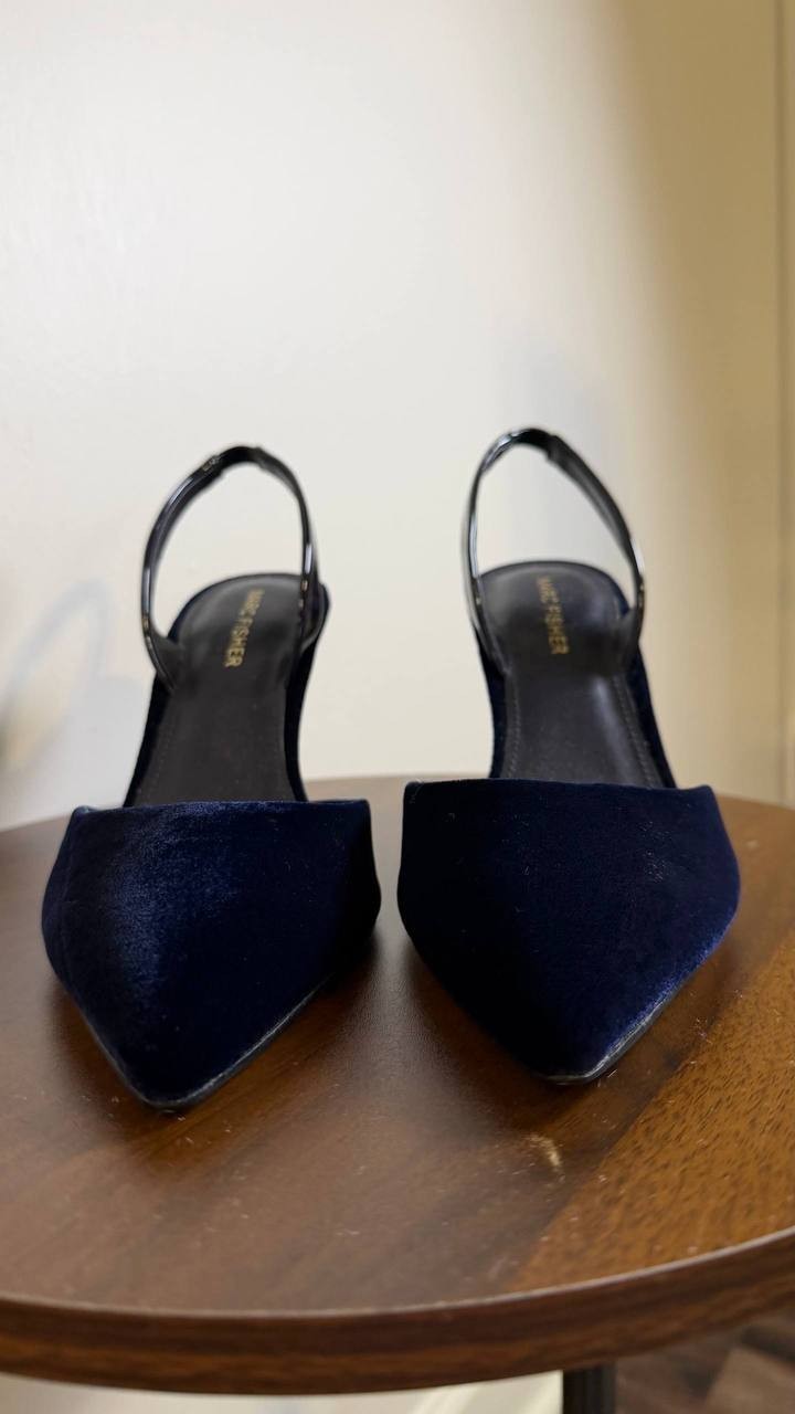Marc Fisher Hadya Pumps 8M Navy Velvet Pre‑Owned Used at Home No Box $89