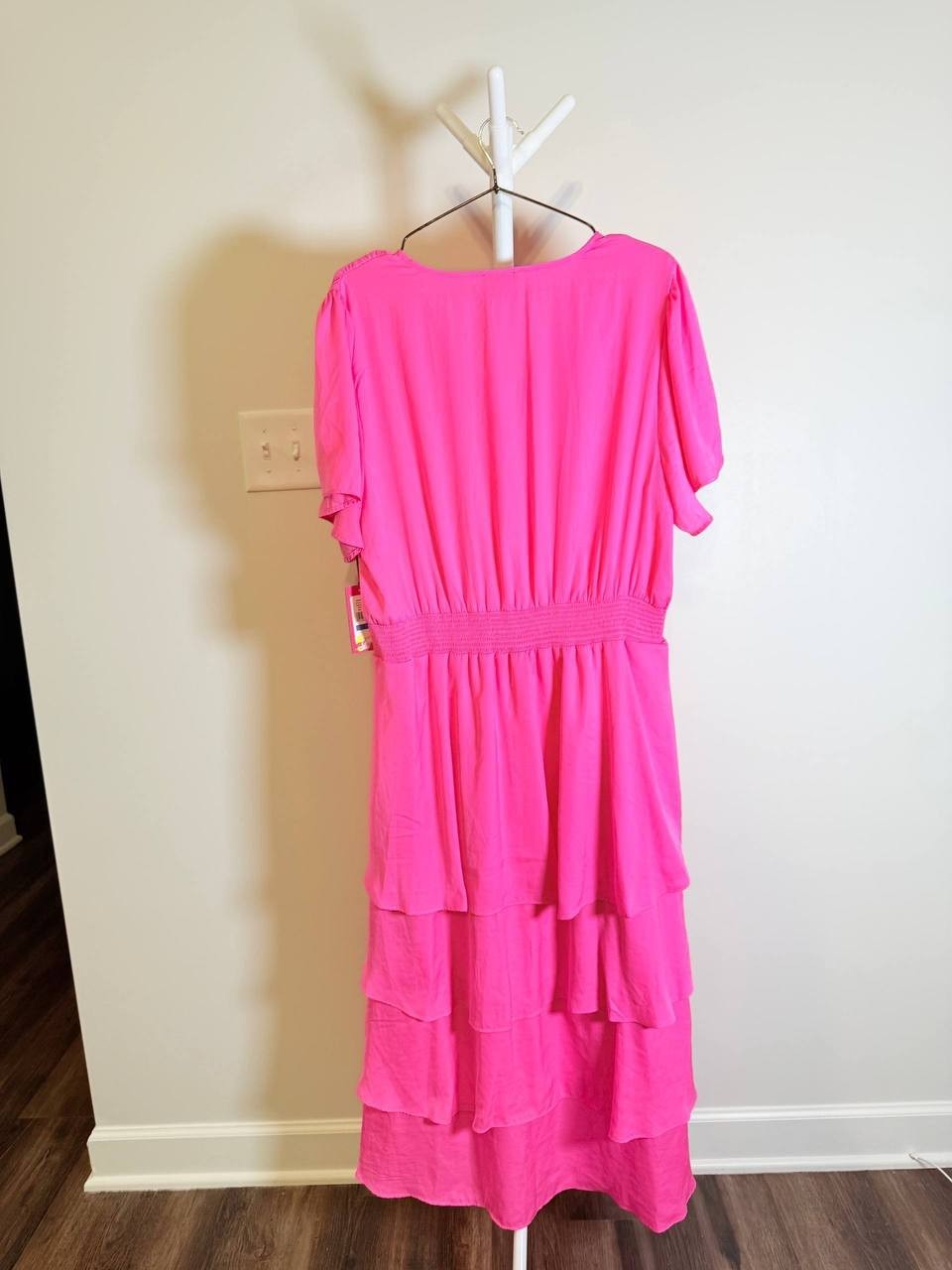 Vince Camuto Flutter‑Sleeve Tiered Midi Dress –Pink– Size M – NWT – $129