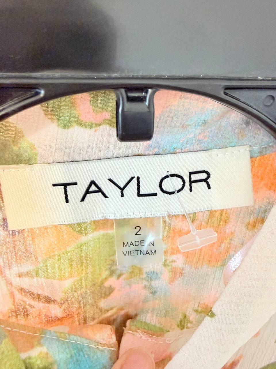 Taylor Petite Floral Print Fit & Flare Dress – Size 2 – NWOT – $128
