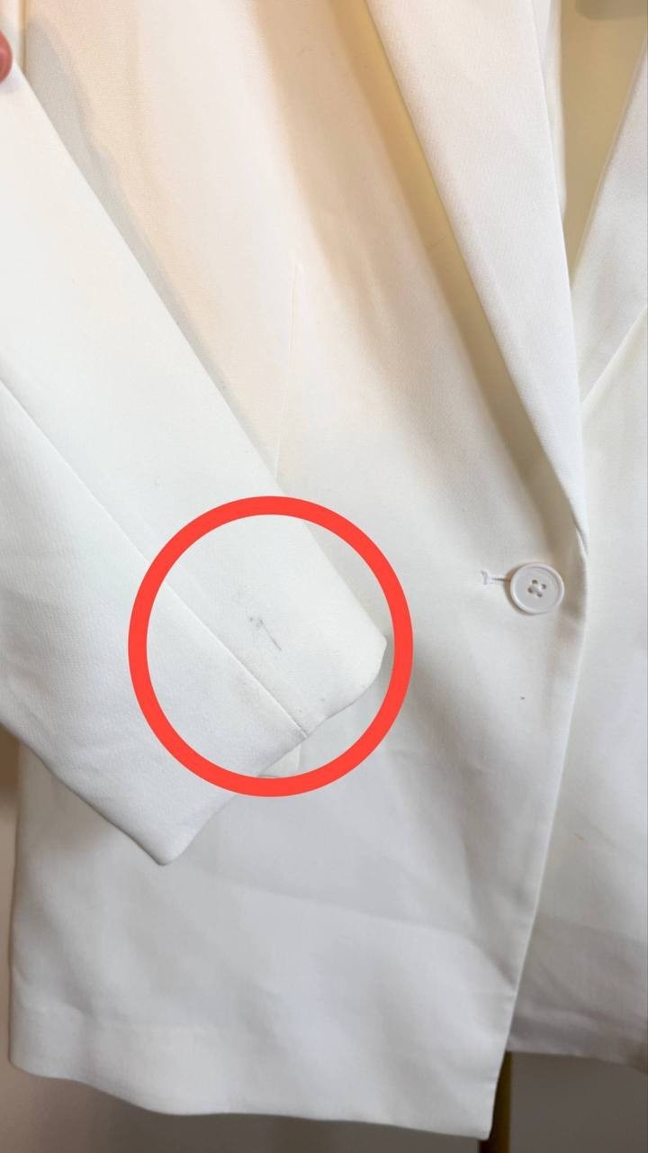 T Tahari Notch Lapel One Button Blazer White Size 8 NWT $128 need wash