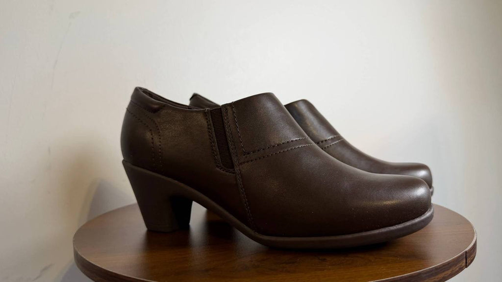 Easy Spirit Caine Booties 8W Dark Brown Side‑Zip Round Toe NIB msrp$95