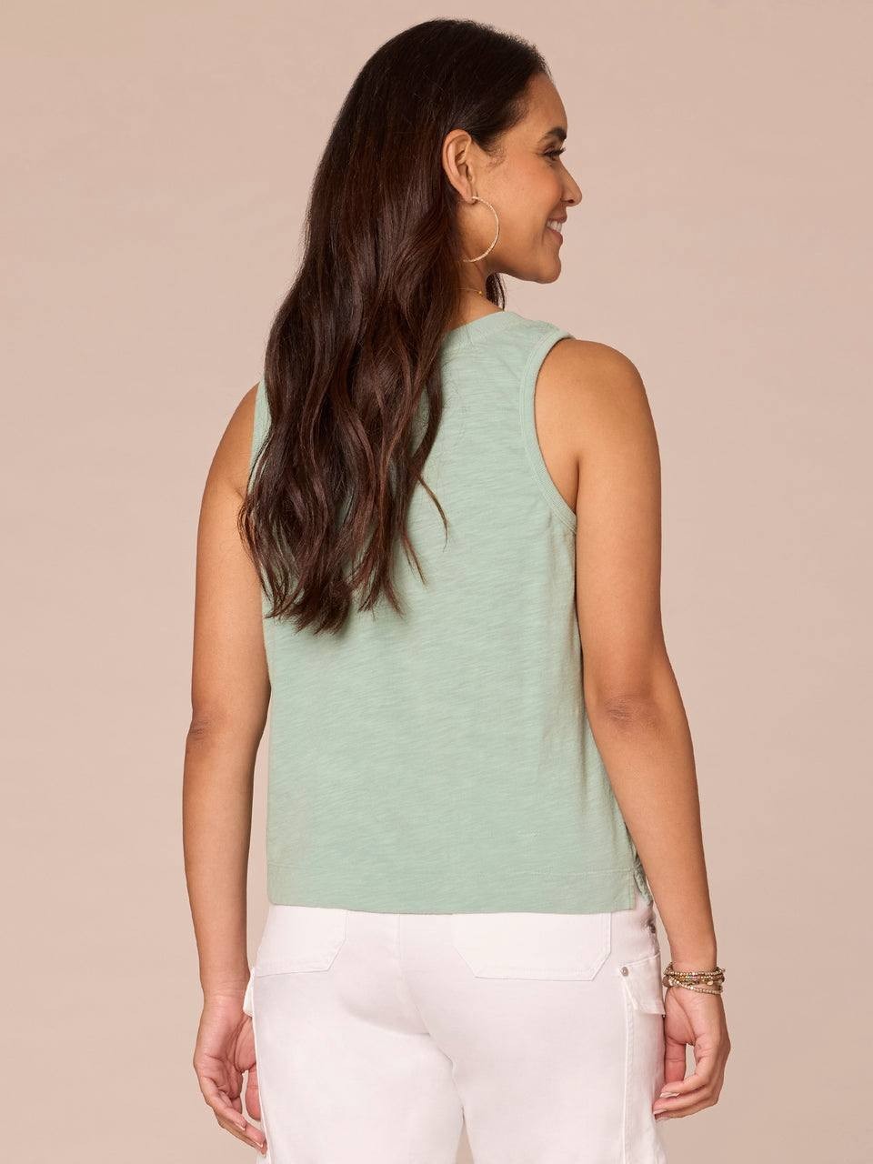 Democracy Petite Sleeveless Notched Neck Tank Size PL Green NWT