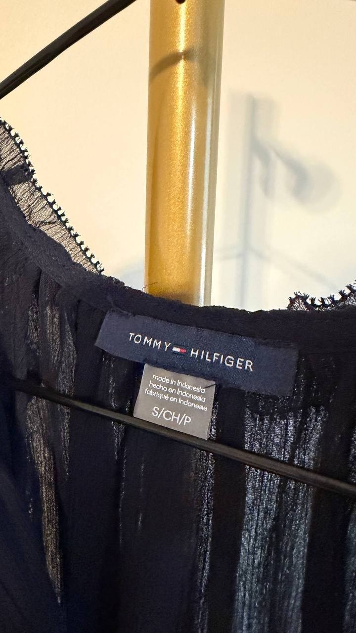 Tommy Hilfiger Split‑Neck Flutter‑Sleeve Chiffon Blouse Navy S $79 NWT