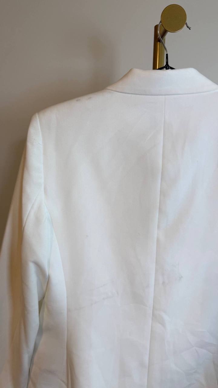 T Tahari Notch Lapel One Button Blazer White Size 8 NWT $128 need wash