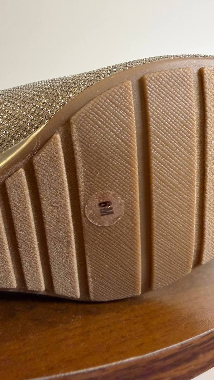Bandolino Wedge Pumps 6M Gold Fabric Heels New in Box MSRP $89