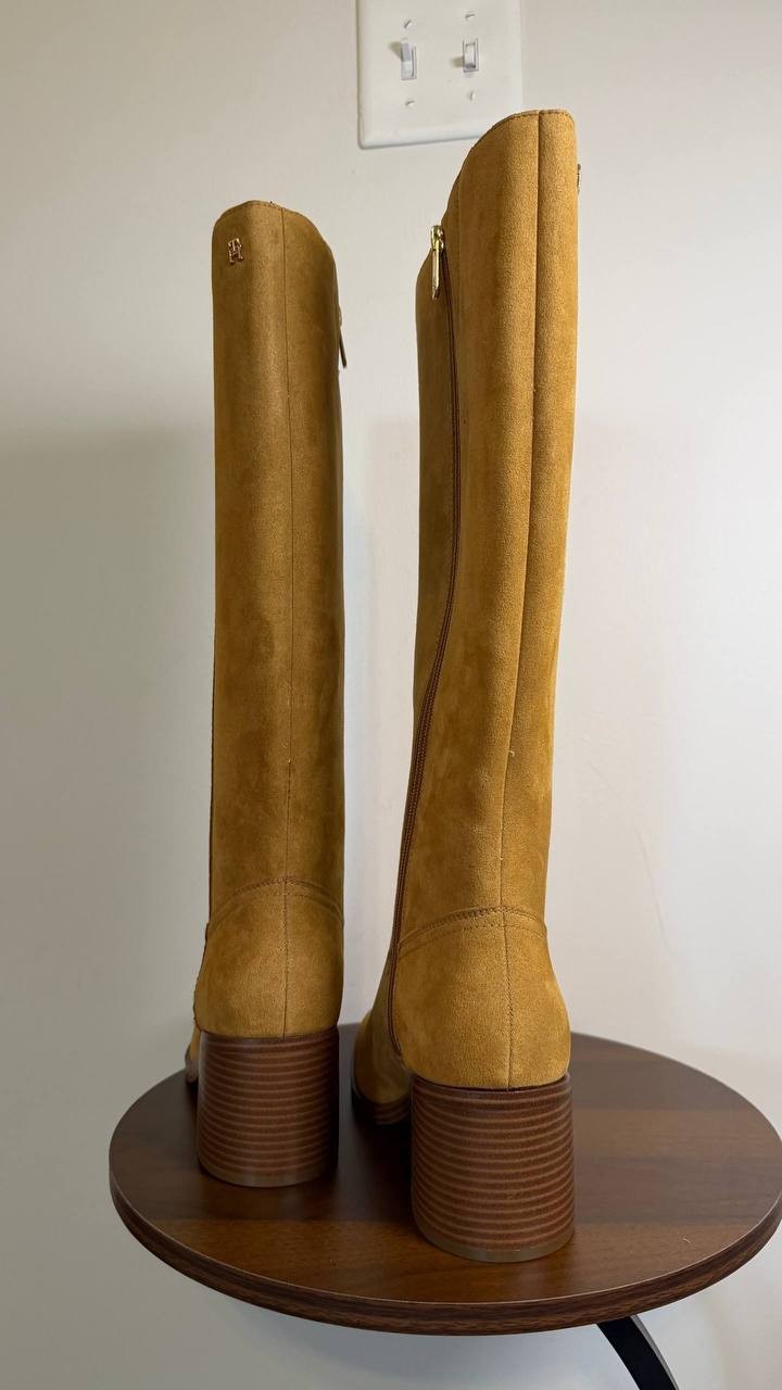 Tommy Hilfiger Laythen Boots 8.5M Natural Suede Tall Square Toe NIB msrp$159