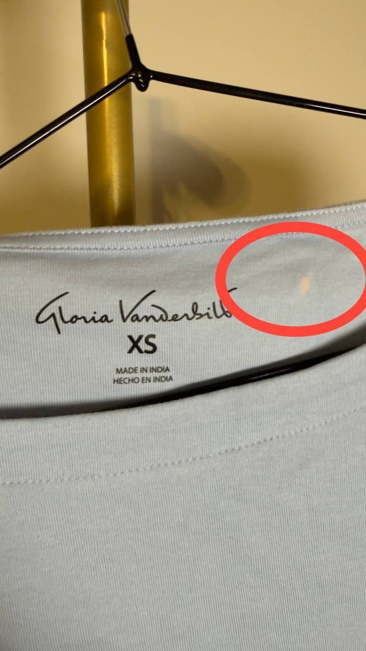 Gloria  Vanderbilt  Women’s  Alanis  T‑Shirt  Light  Blue  XS  NWT  $35