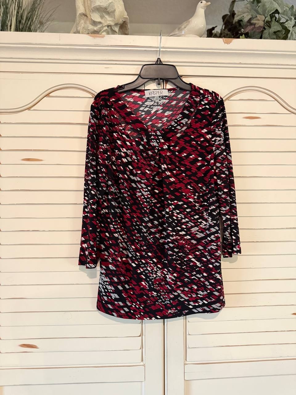 Kasper Multicolor Printed Twist-Neck Top Size PM NWT $69 – Chic & Versatile