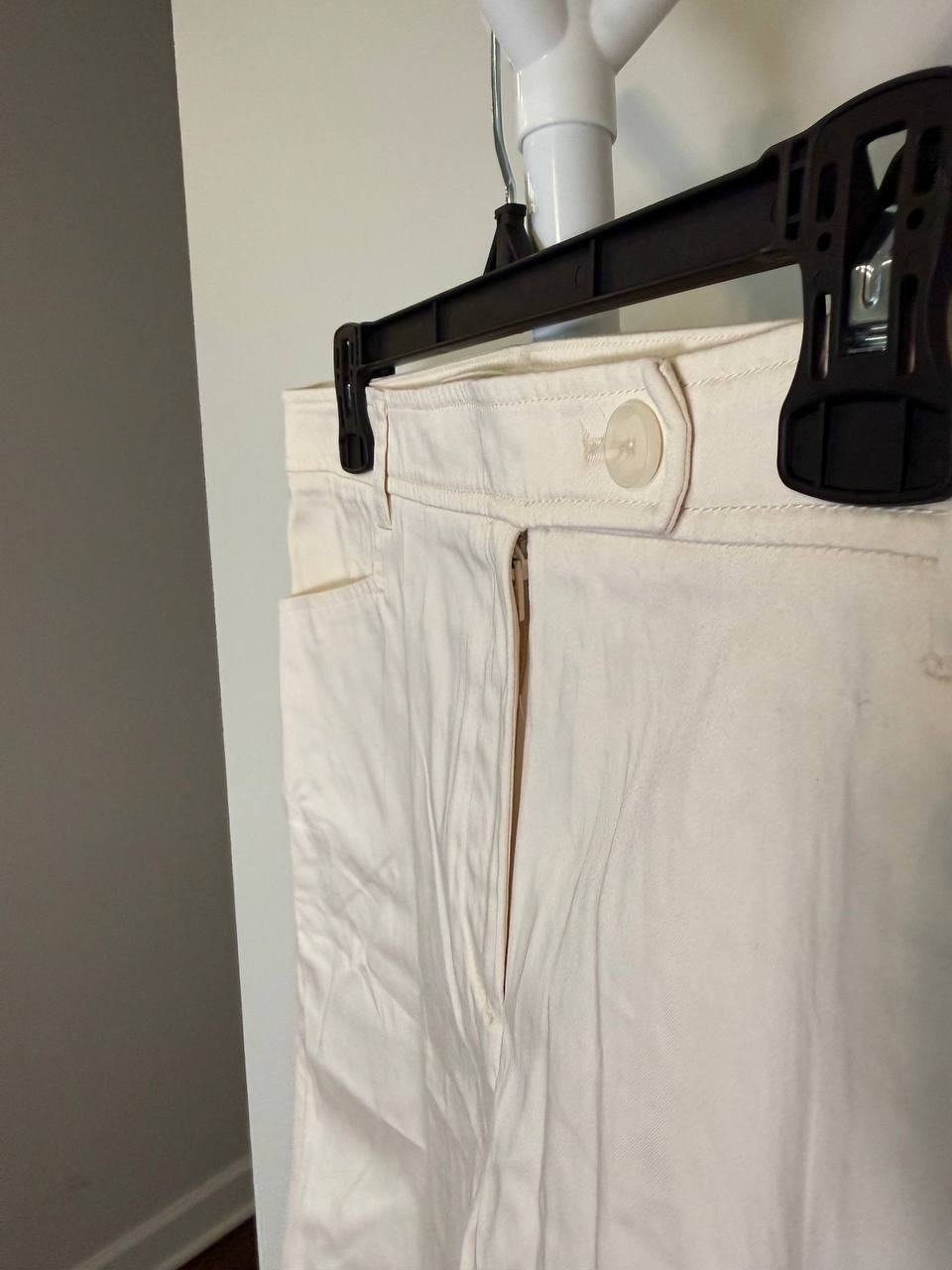 Jones New York Bermuda Shorts – Size 14 – NWT – White