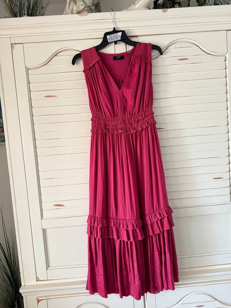T-Tahari Smocked Sleeveless Midi Dress Red Size XS NWT $148 – Romantic Feminine