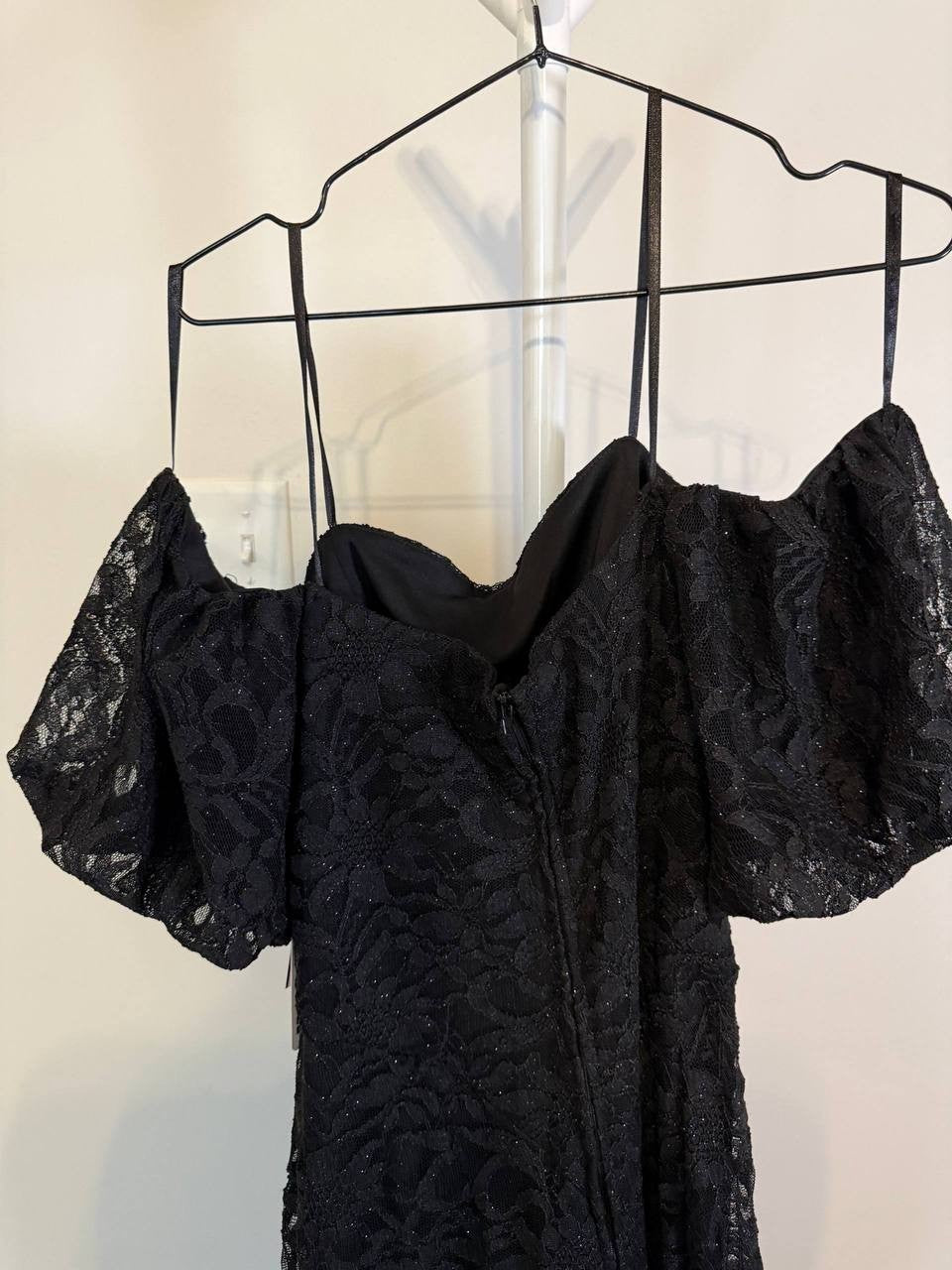 Emerald Sundae Plus‑Size Off‑the‑Shoulder Lace Gown – Black– Size 14 – NWOT
