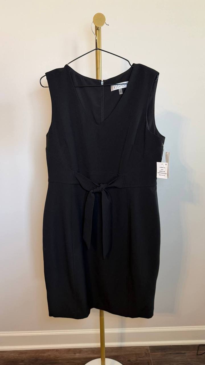 Kasper Women’s Sleeveless V‑Neck Belted Sheath Dress Black Size 14P NWT $80