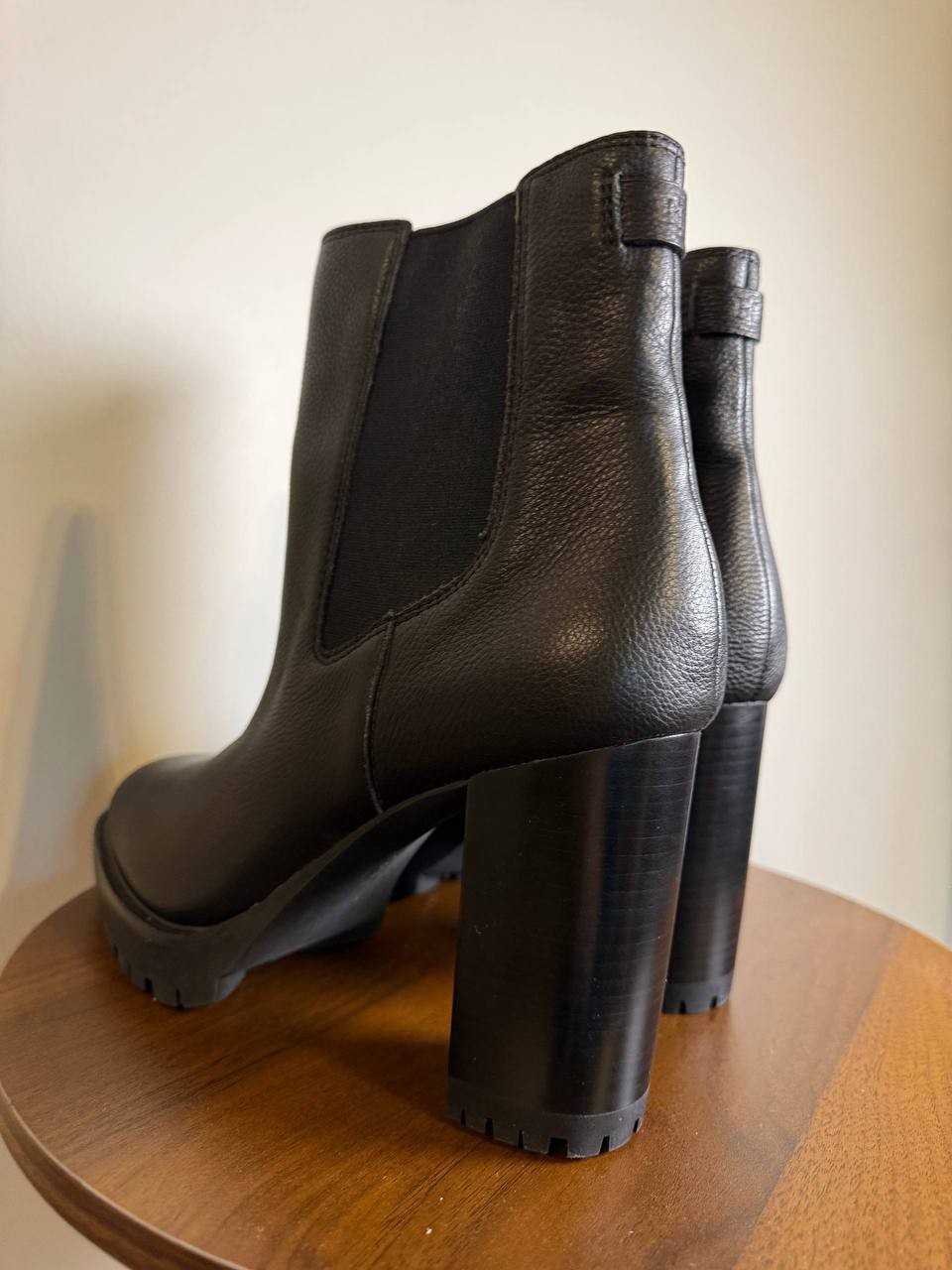 Lauren Ralph Lauren Layne Pebbled Leather Bootie – Black – Size 10B – New in Box