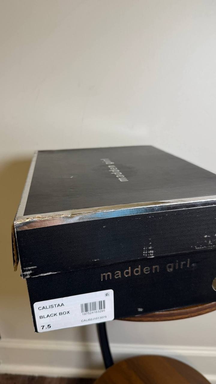 Madden Girl Calistaa Platform Lug Sole Penny Loafers Black 7.5 NWB