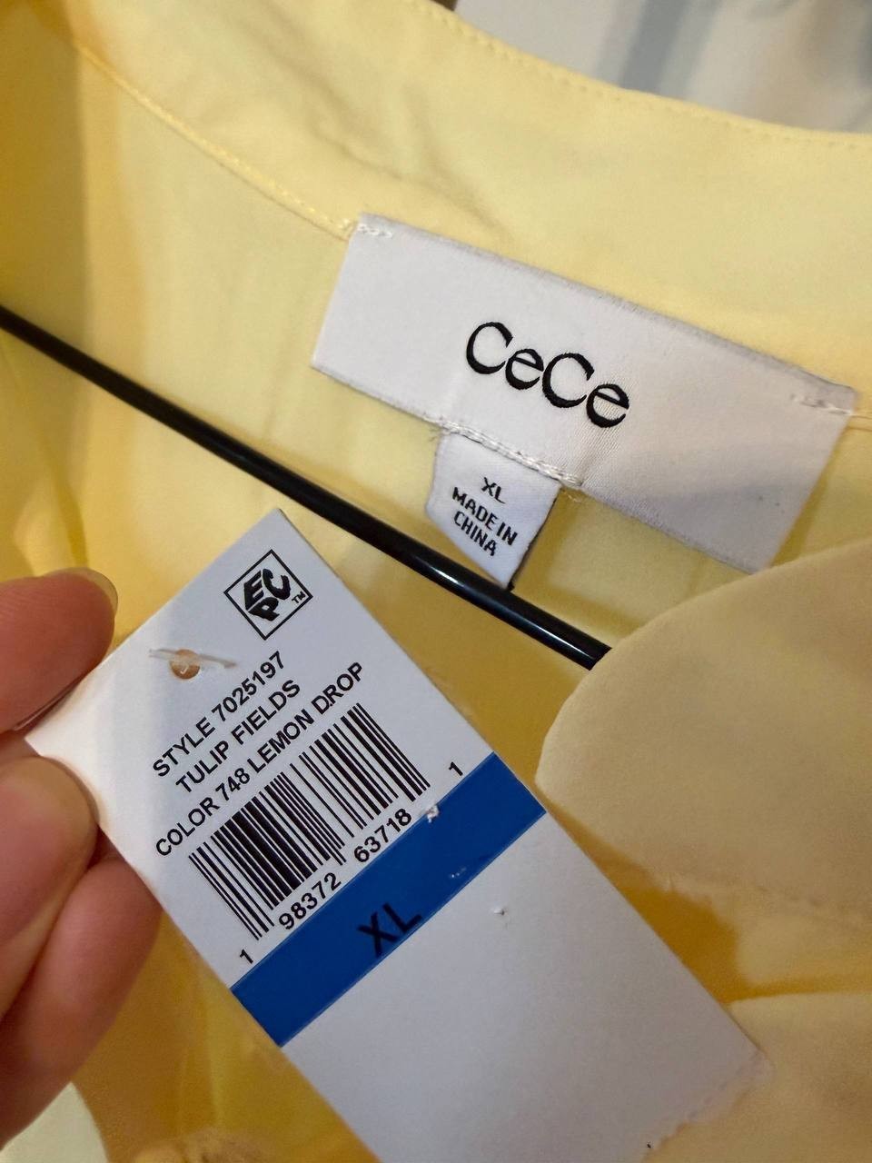 CeCe Flutter‑Sleeve Button‑Front Blouse Lemon SIZE XL NWT Minor Flaw MSRP$69