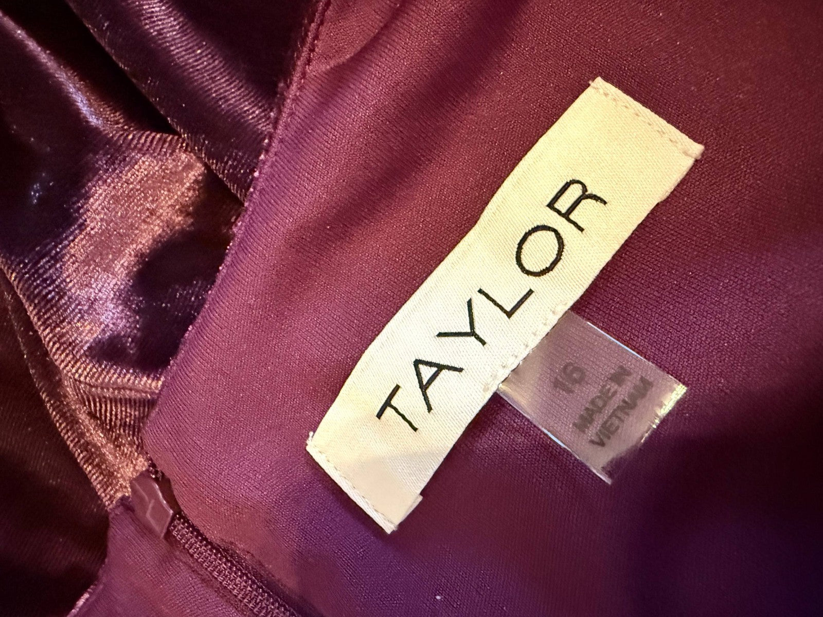 Taylor Velvet V‑Neck Smocked‑Waist Dress NWT Sizes 6/8/16 – Holiday Party Velvet