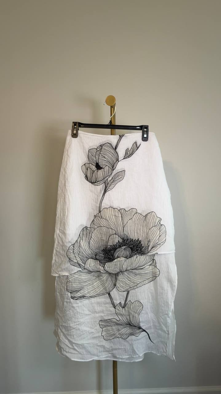 Vince Camuto Printed Layered Maxi Skirt Ultra White Size 4 NWOT $119