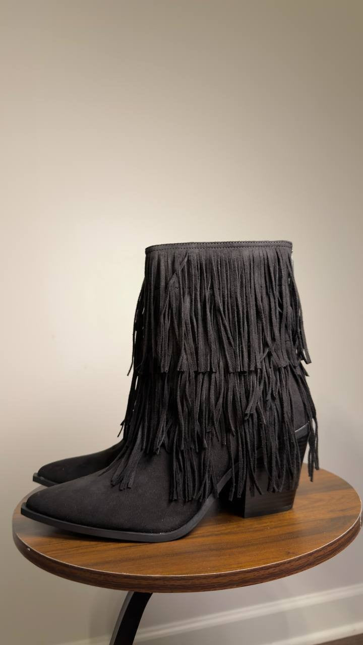 Wild  Pair  Booties  Black  9.5M  New  $80