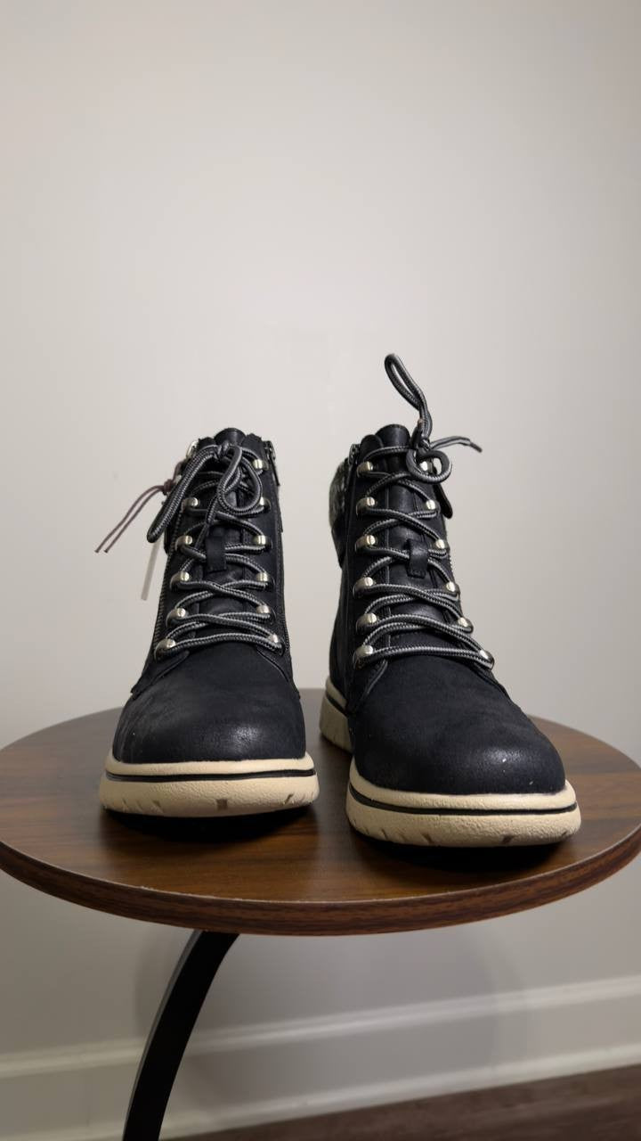 Cliffs  by  White  Mountain  Lace‑Up  Boots  Black  7.5  New  $89
