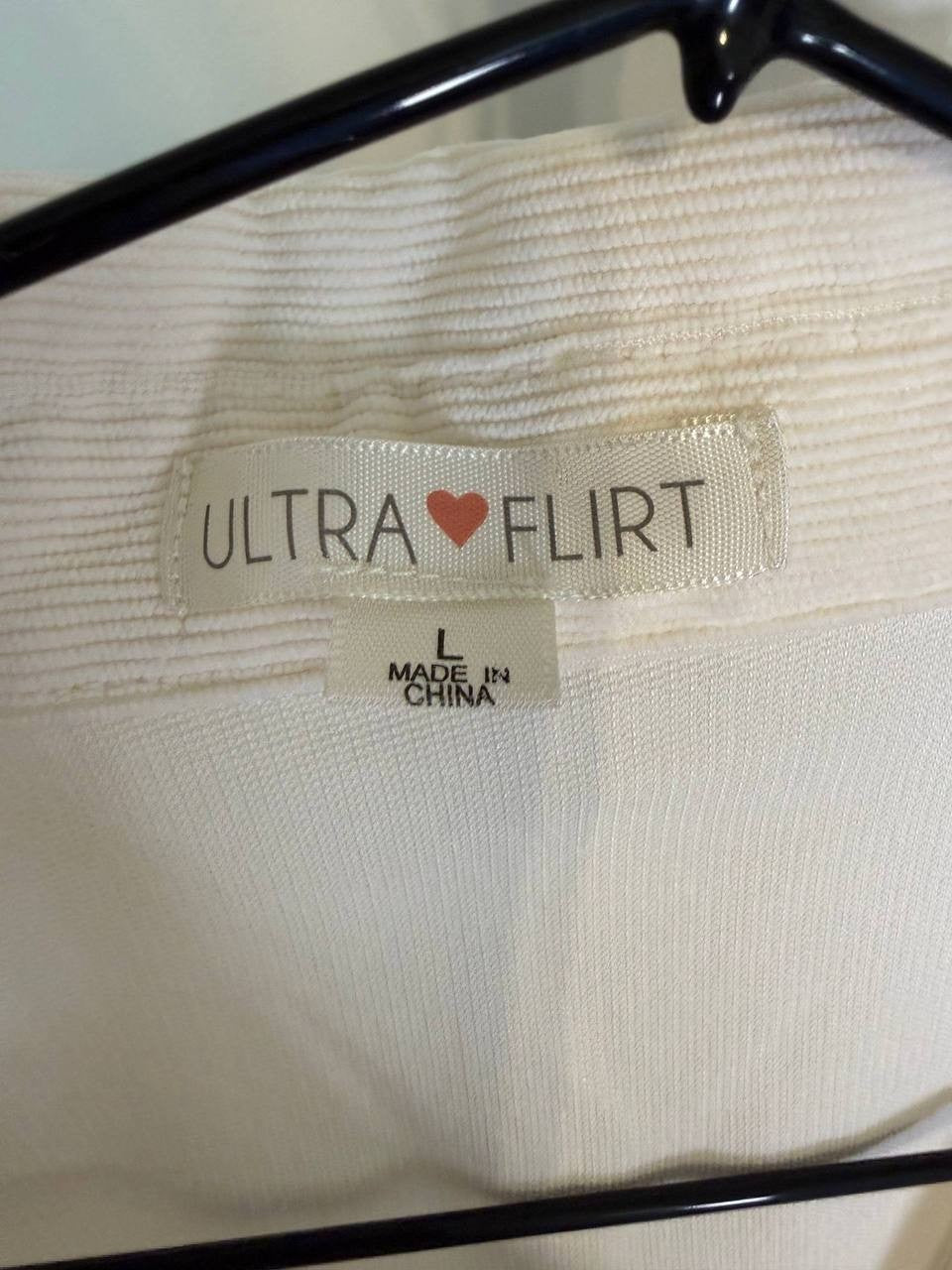 Ultra Flirt White Ribbed Cotton Shirt – Size L – NWOT